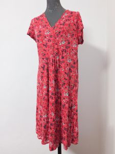 Rochiță de vară cu flori - 42 haine ieftine